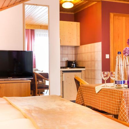 Genusshotel Hohenbogen Нойкірхен-байм-Гайліґен-Блут Екстер'єр фото