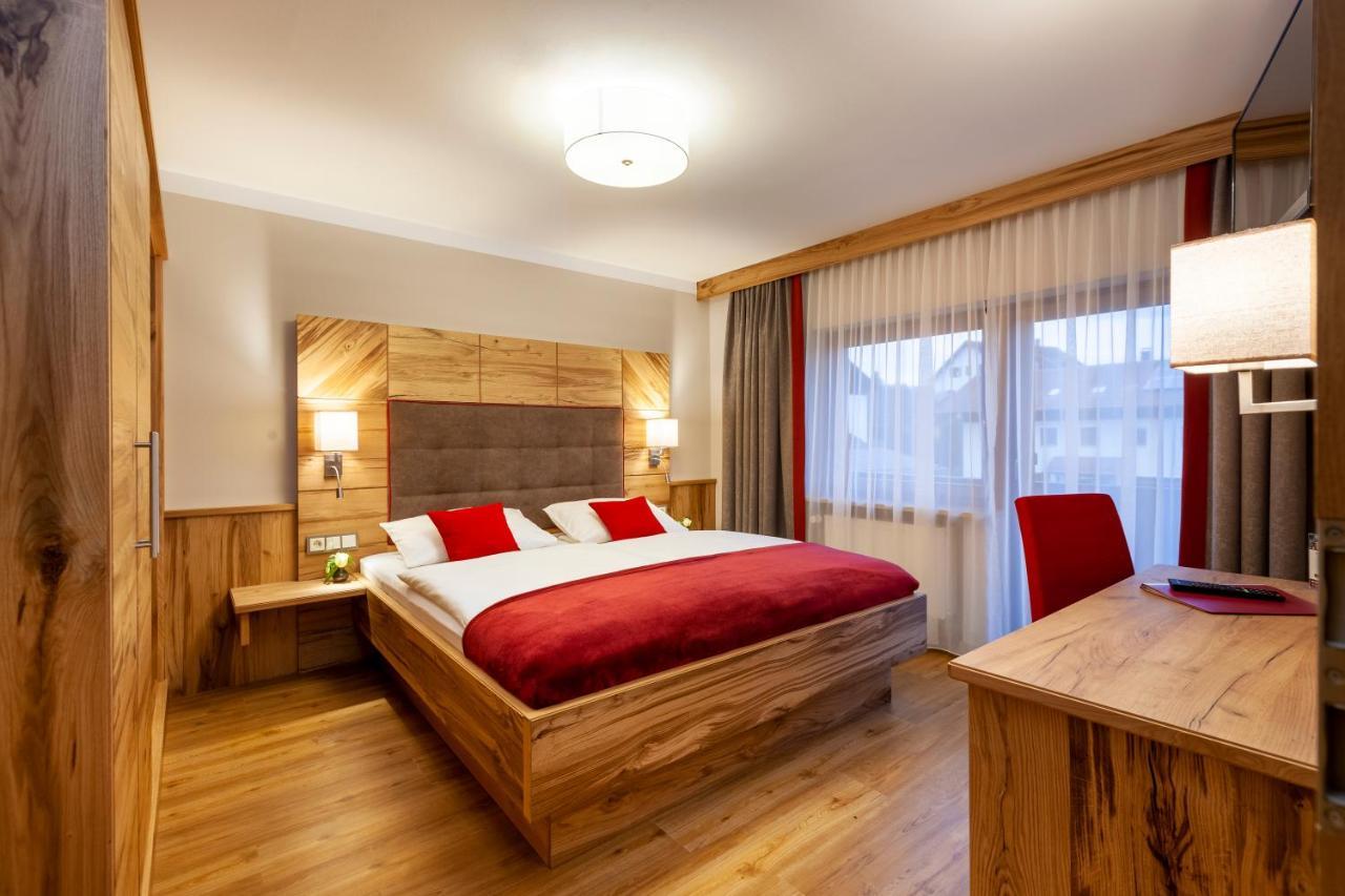 Genusshotel Hohenbogen Нойкірхен-байм-Гайліґен-Блут Екстер'єр фото
