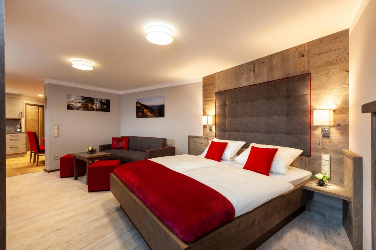 Genusshotel Hohenbogen Нойкірхен-байм-Гайліґен-Блут Екстер'єр фото