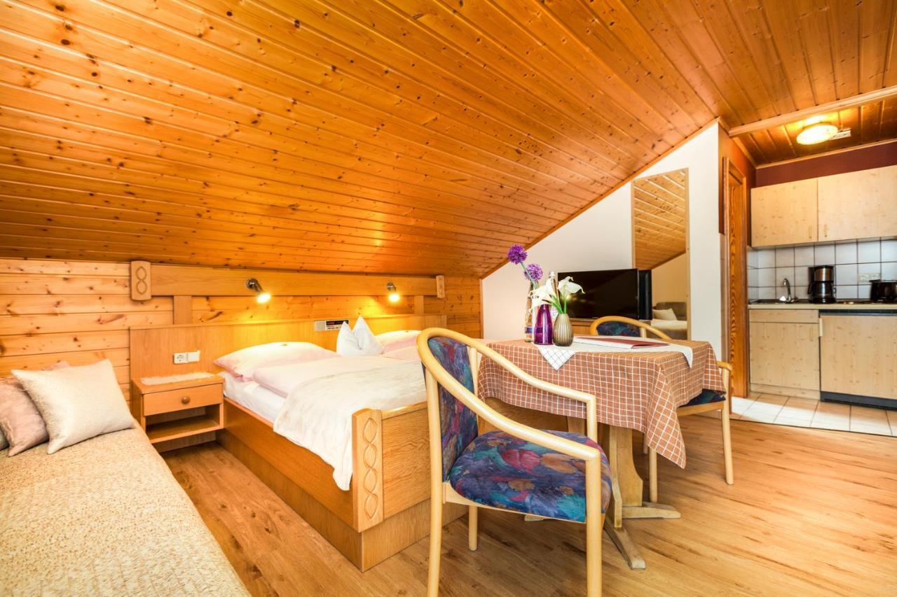 Genusshotel Hohenbogen Нойкірхен-байм-Гайліґен-Блут Екстер'єр фото