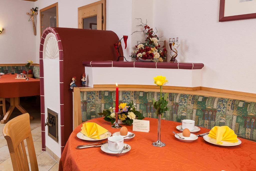 Genusshotel Hohenbogen Нойкірхен-байм-Гайліґен-Блут Екстер'єр фото